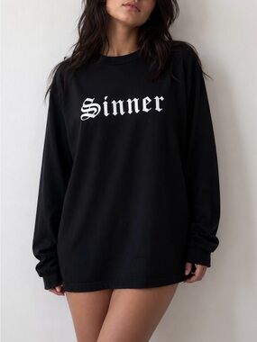 Boohoo Sinner Sweater. Oversized. Size 8